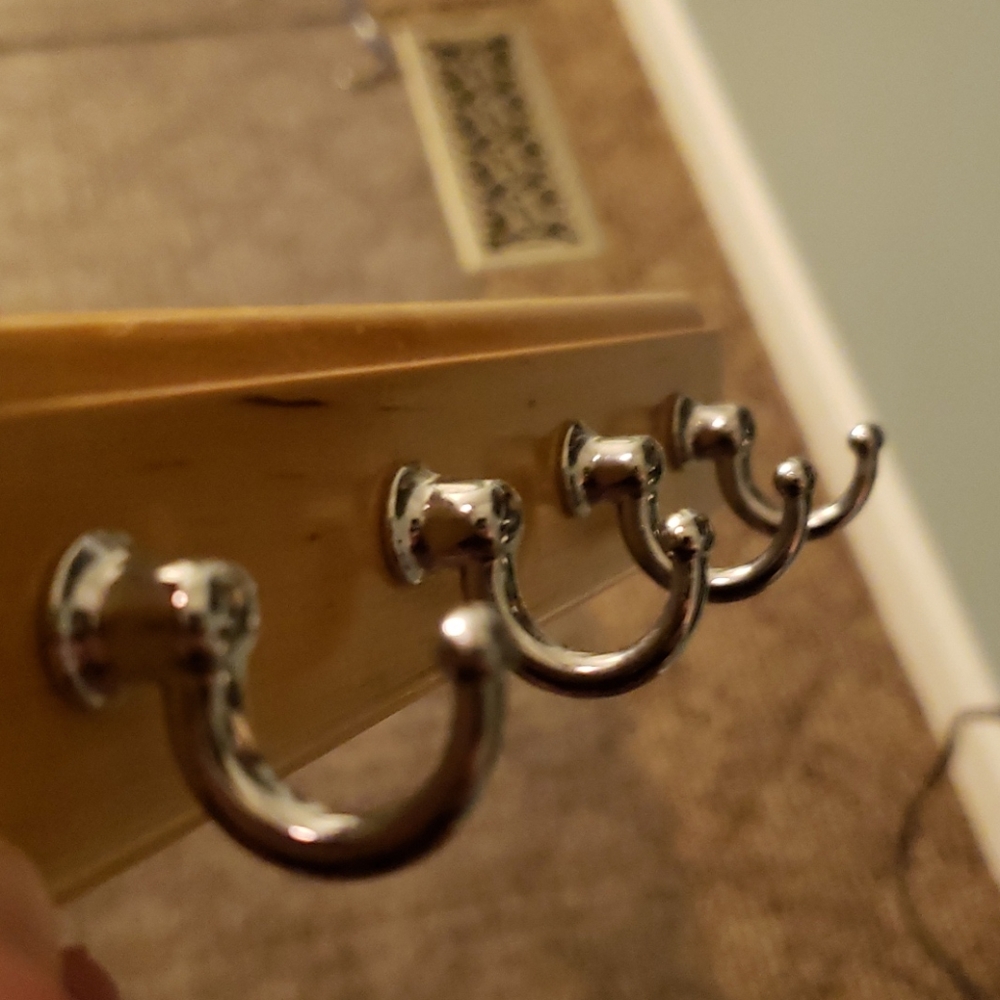 New Handy Key 4 Hook Rack - Picture 7 of 7